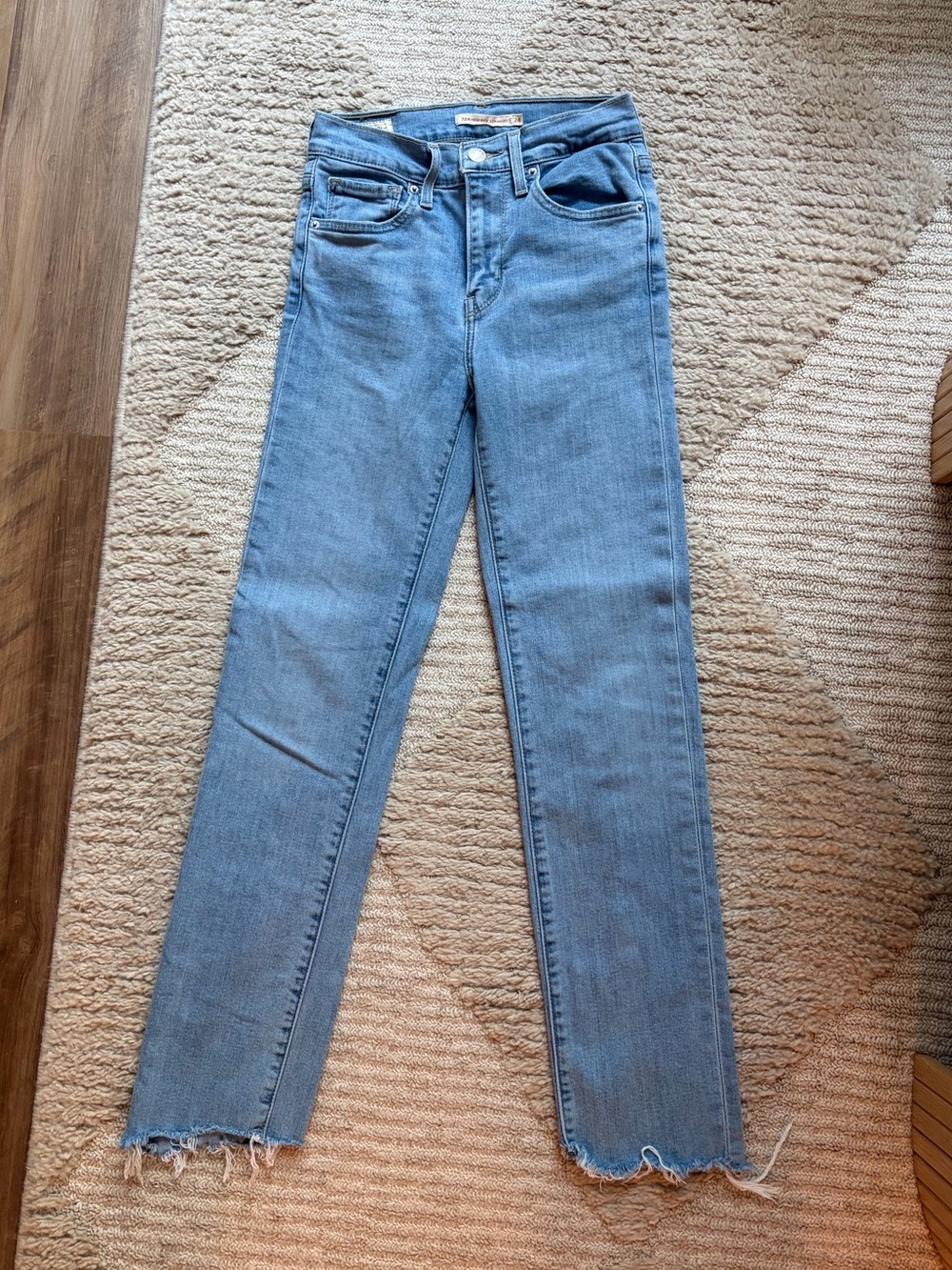 Levis High-Rise Light Blue Women’s Jeans